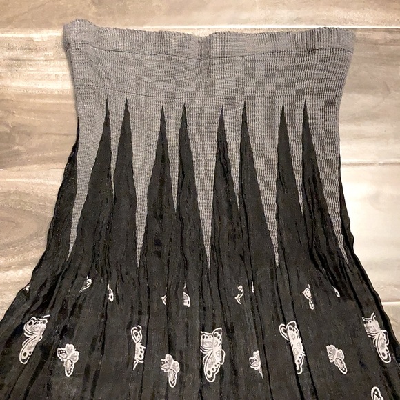 NWOT Strapless Dress - Picture 2 of 5